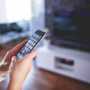 3 Cara Menyambungkan iPhone ke TV, 100% Berhasil