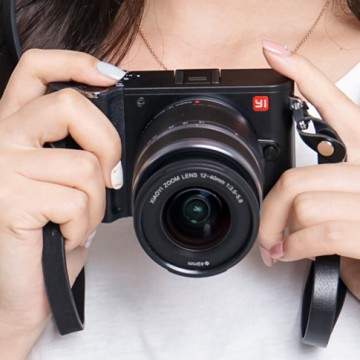 Yang Cari Kamera Digital DSLR dan Mirroless, Ini Harga Termurahnya di Bukalapak Harbolnas